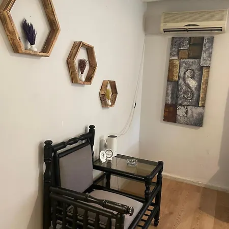 With Garden 9 Km From The Airport Appartamento *